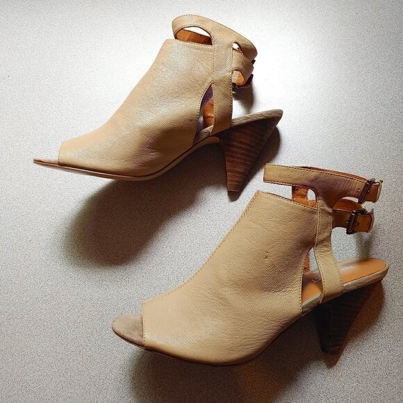 Nine West Countou Ankle Wrap Leather Heels - Picture 2 of 9